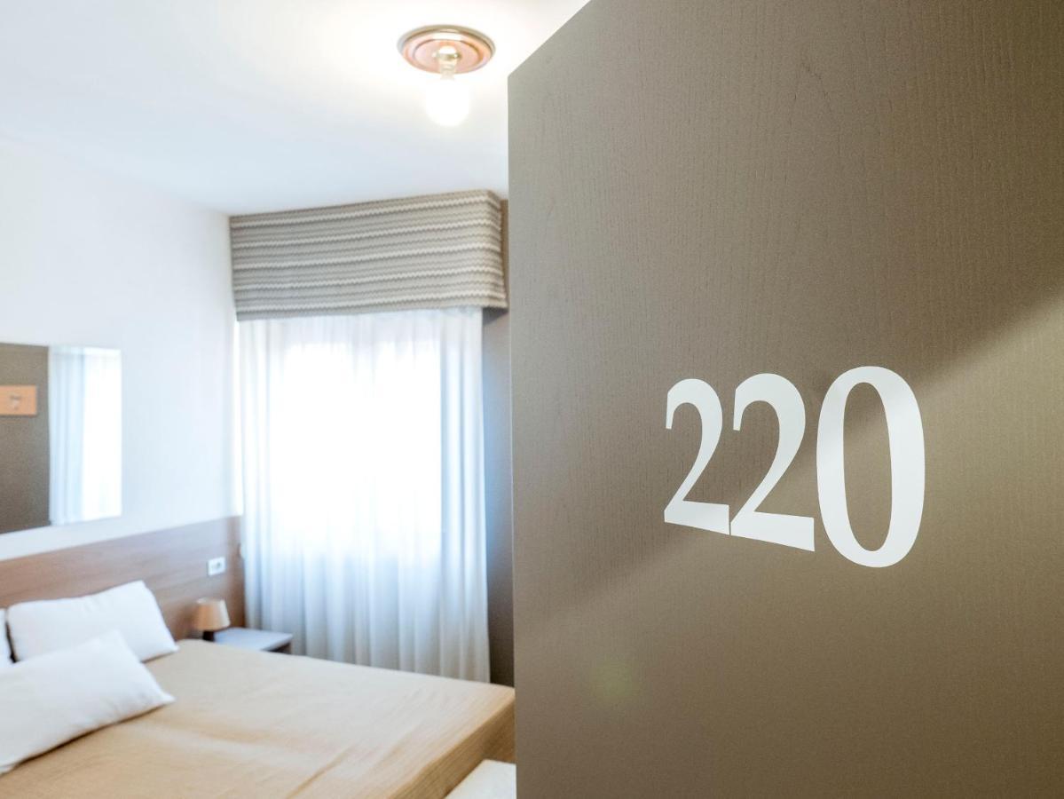 Hotel Doria ナーゴ エクステリア 写真