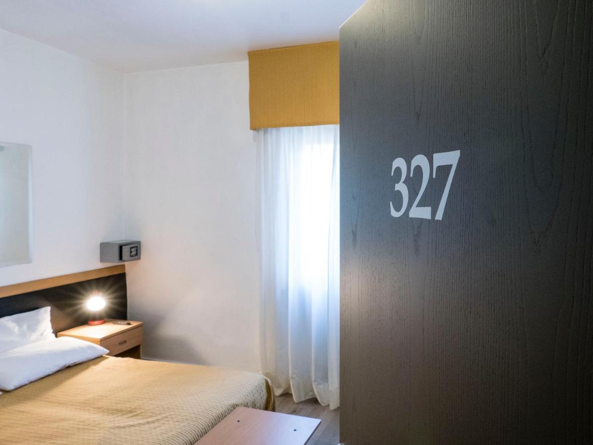 Hotel Doria ナーゴ エクステリア 写真