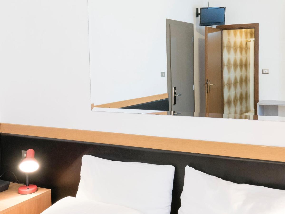 Hotel Doria ナーゴ エクステリア 写真