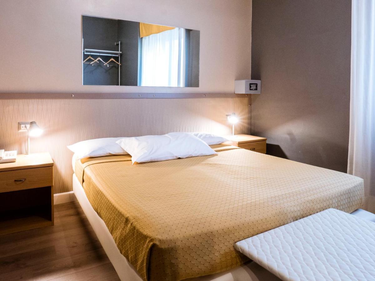 Hotel Doria ナーゴ エクステリア 写真